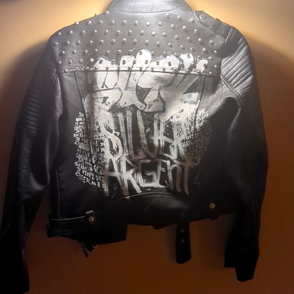 Leather jacket - Picture 4 of 7